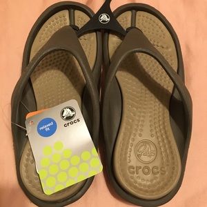 Brand new Crocs Athens brown flip flops M4 W6